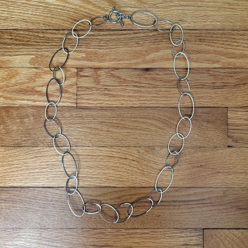 Ralph Lauren Silver Tone Oval Link Toggle Closure Necklace Lightweight